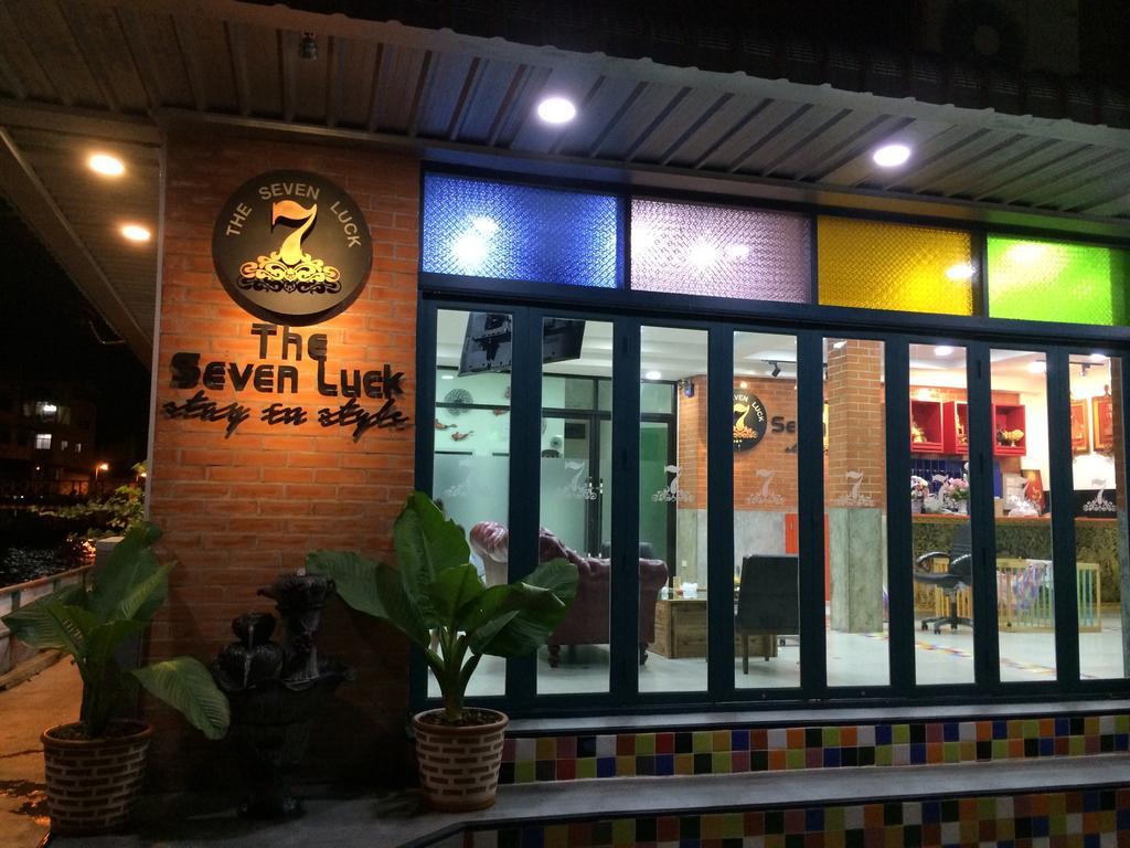 The Seven Luck Bangkok Exterior foto