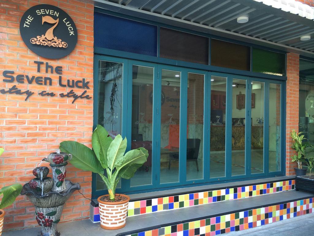 The Seven Luck Bangkok Exterior foto