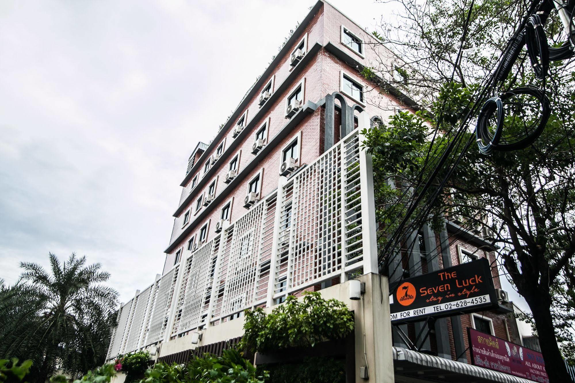 The Seven Luck Bangkok Exterior foto